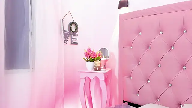 Nara_Bloom Chat XXX in diretta