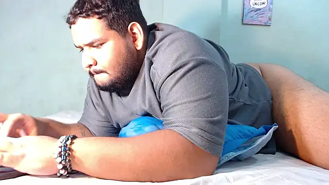 enzzo_rossi webkamerás műsora