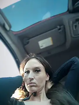 Kate-Paul live XXX chat