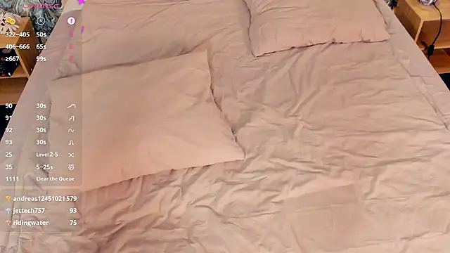 OdellaFrake's Live XXX Chat