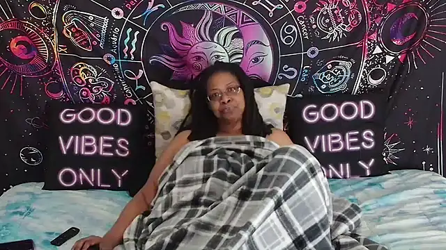 Živý XXX chat RENAESPLEASUREPALACE