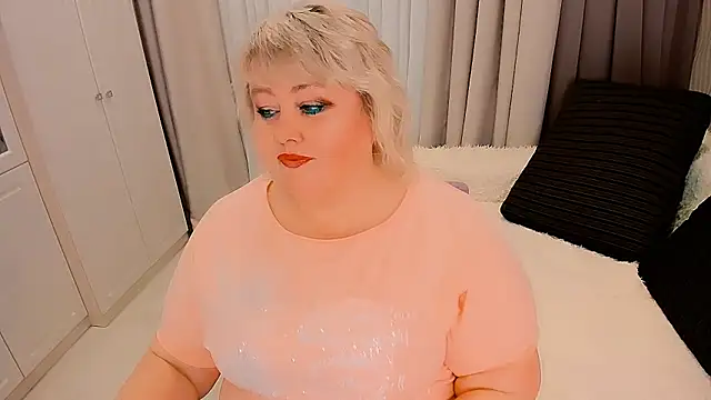 BIGTITSBBW Adlı Modelin Web Kamerası Şovu