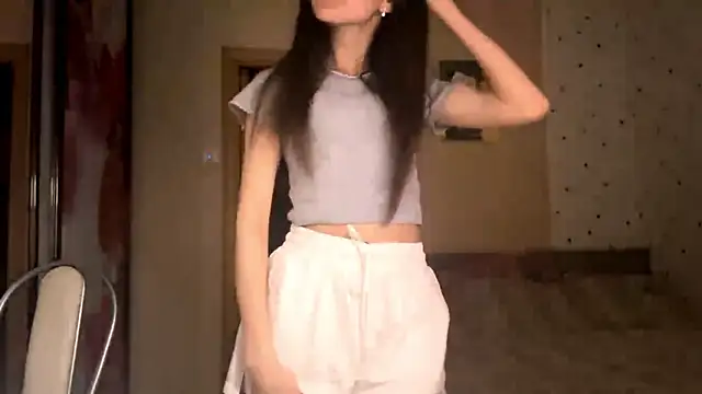 KiaicatieのライブXXXチャット