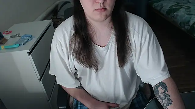 دردشة EvaMiron الجنسية المباشرة