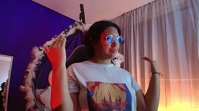 Онлайн чат XXX Emmapark_