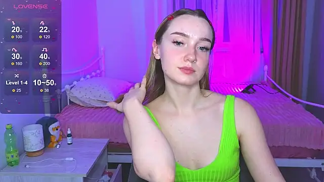 Wild_Sophie_ Chat XXX in diretta