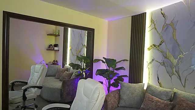 Онлайн чат XXX LiaWheeler