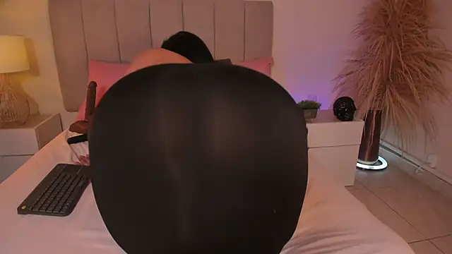 curvyliciousss – Naživo XXX chat