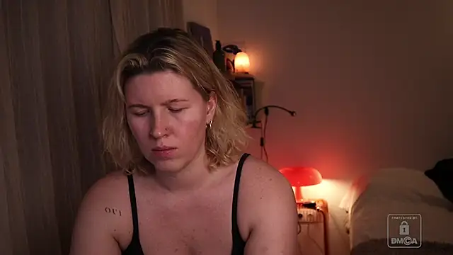 moonamii – webcam-show