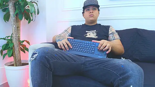 Czat XXX na żywo – Naim_Bennetsex