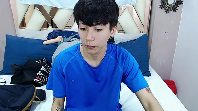 Show modela Teddy_Jacobs na web-kameri