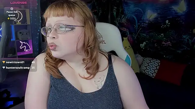 LottieReed live XXX chat