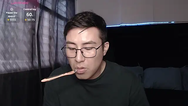 andrewmhilton_ 网络视讯表演