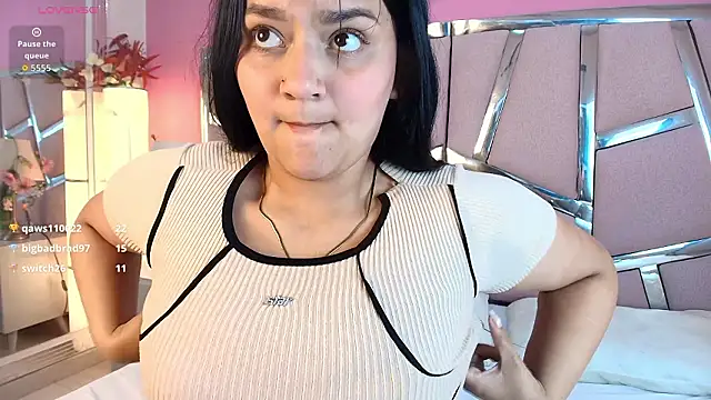 Nicollevsconttei Chat XXX in diretta