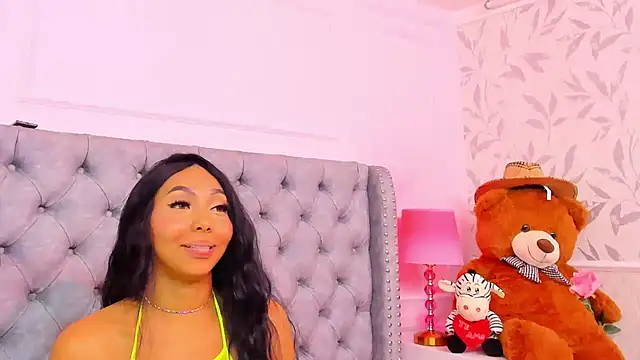 HaileeRoberts: онлайн-секс-чат