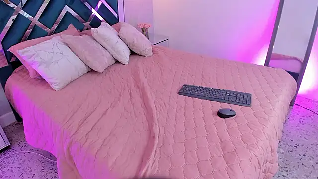 ibella7: απευθείας συνομιλία ΧΧΧ