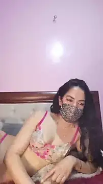 kiera_xxx: онлайн-секс-чат