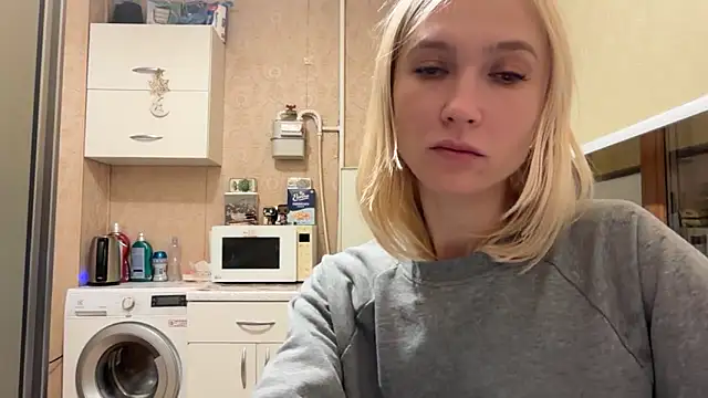 Онлайн чат XXX AngelJeni