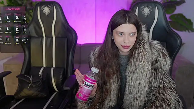 Zlata_Sky: διαδικτυακό σόου στην κάμερα