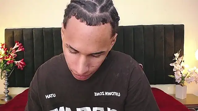 soft_attraction Adlı Modelin Canlı XXX Sohbeti