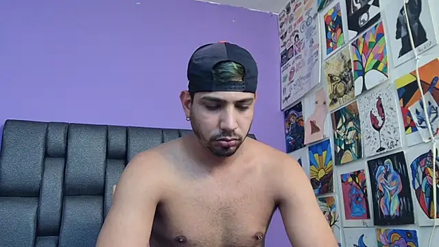 Chat +18 de ashtoncooperr ao vivo