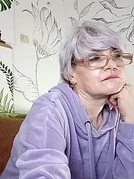 دردشة Catty_Lady الجنسية المباشرة