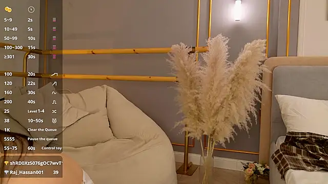 LanaElise live XXX chat