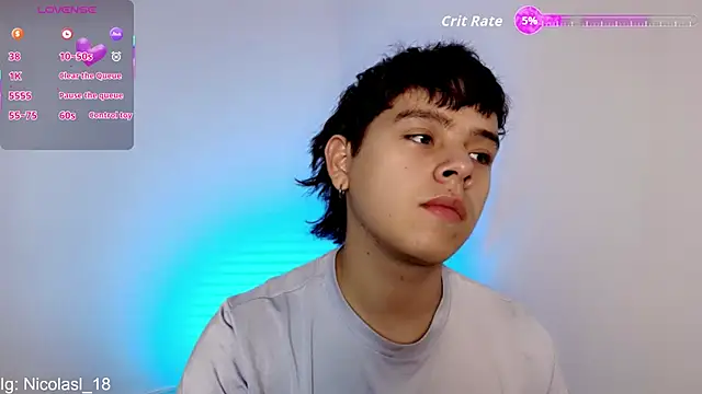 nico_leroy Show in webcam