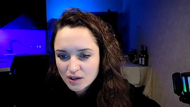 Chat +18 de Cerann1 ao vivo