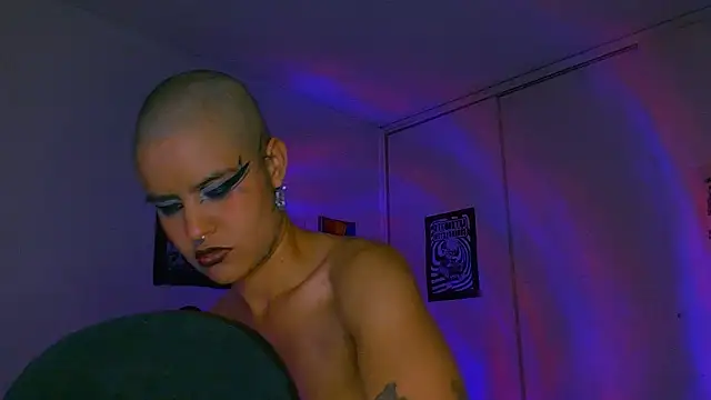 alex_one888 Live XXX Chat