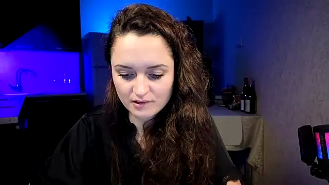 Cerann1 élő XXX-chatje