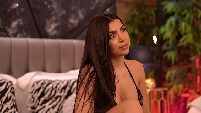 NicoleCellini Live XXX-Chat