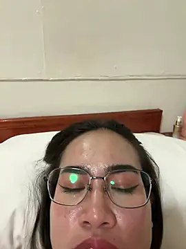 Ponthip Pertunjukan Webcam