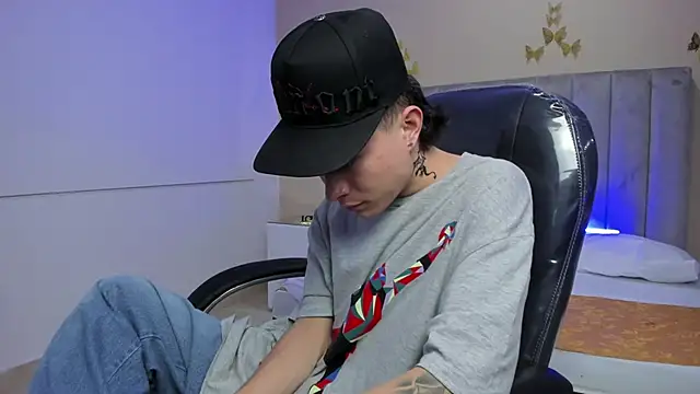 Nascary_Fox: απευθείας συνομιλία ΧΧΧ