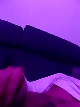 juan_123_ Adlı Modelin Canlı XXX Sohbeti