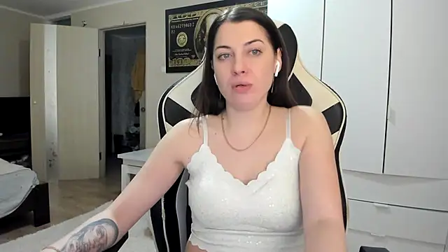 Webkamerová show EmiLovsi