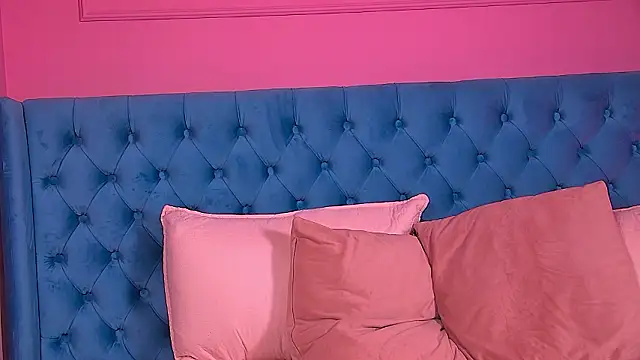 ElaraMorelのライブXXXチャット