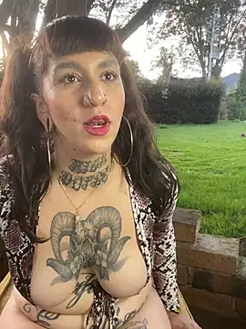 mia_inkk Chat XXX in diretta