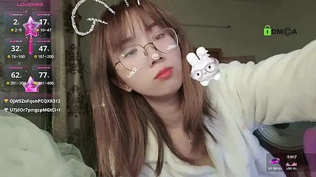 Lili_666 在線直播表演