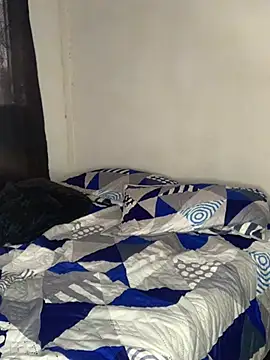 KarlyAndDavey Chat XXX in diretta