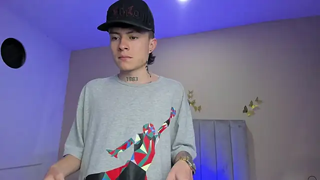 Nascary_Fox live XXX chat