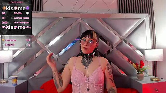 Ravenna666_'s Live XXX Chat