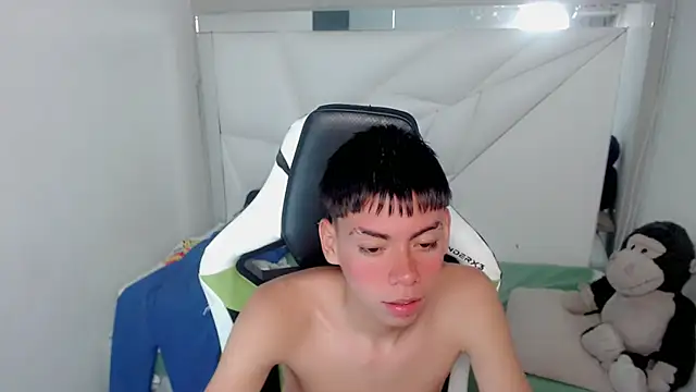 Liarr_ webkamerás műsora