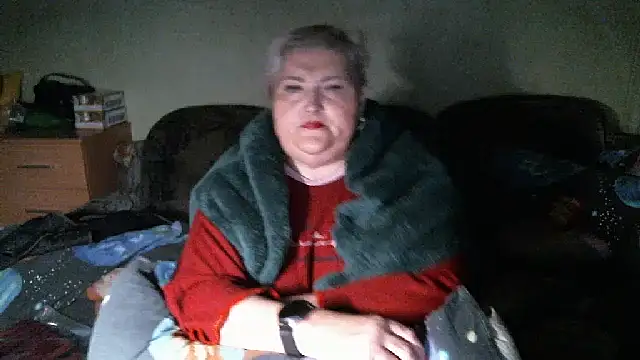 Lana555 即時 XXX 聊天