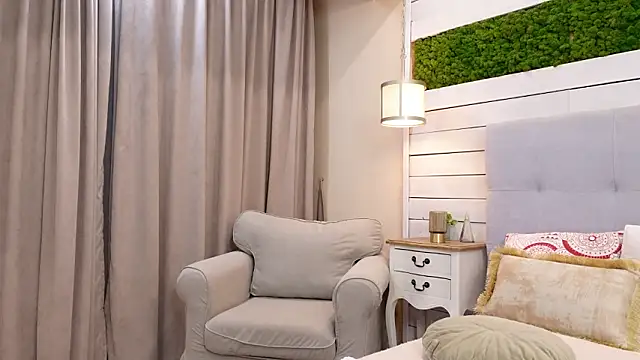 Онлайн чат XXX IsabellaMysty