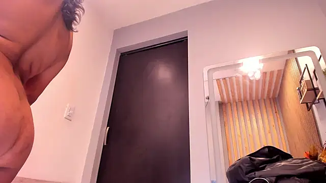 Živý XXX chat Sariitaa_