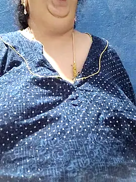 tamilthanushri's Live XXX Chat