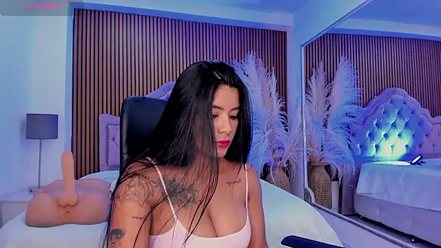 Chatroom XXX en direct de SelenaStonne