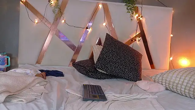 Онлайн чат XXX SeleneGibson__