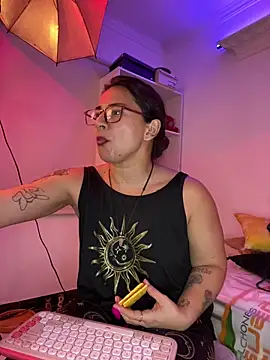 Amarantha_666 live XXX chat